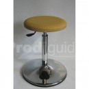 Tabouret de laboratoire sur socle